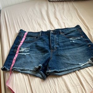 American Eagle Outfitters Jean short US size 14